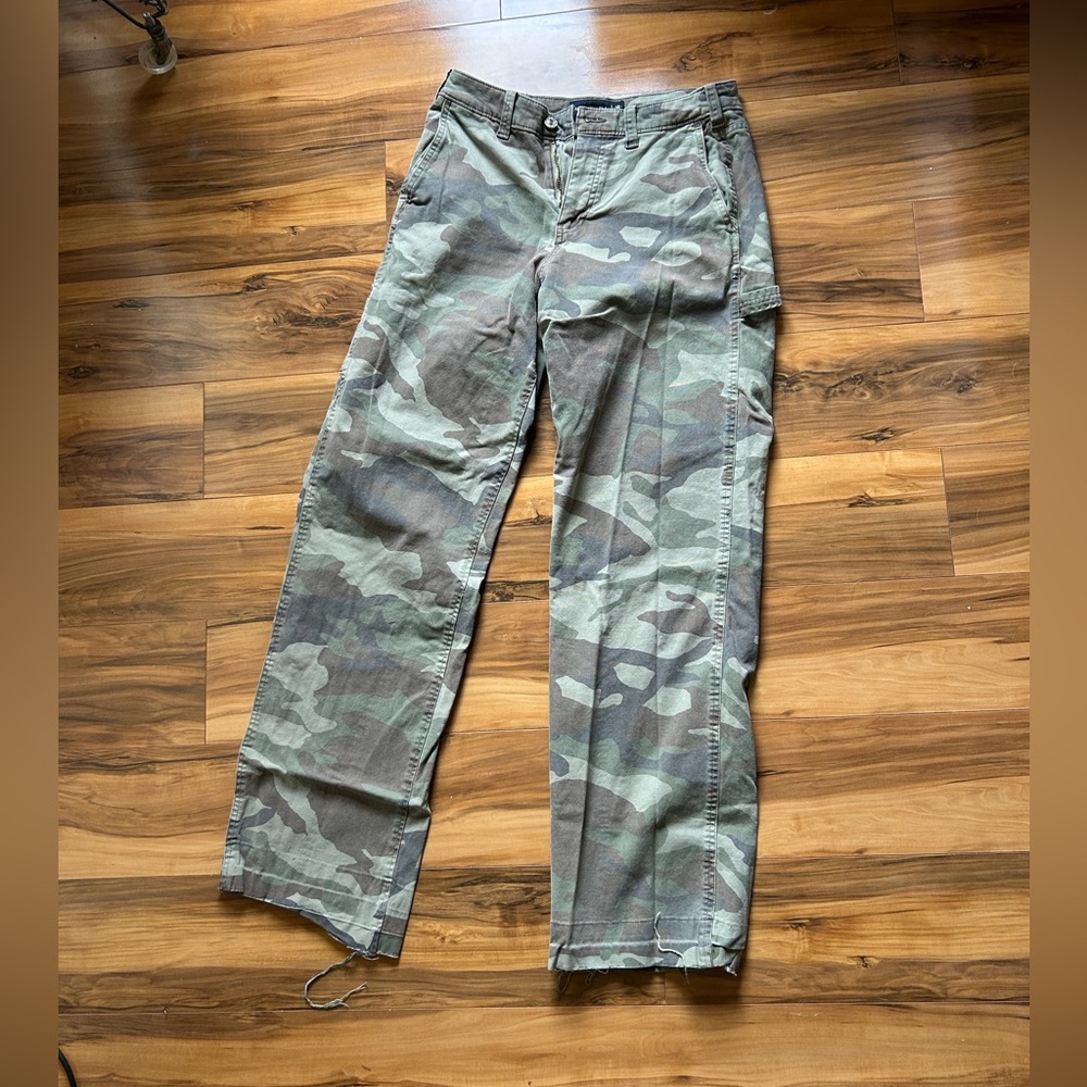 A&F Camo Baggy Cargo Jeans
